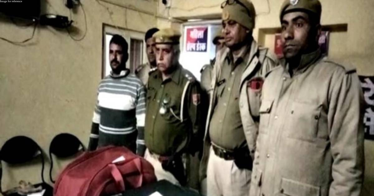 Over 2 crores recovered by police from car in Rajasthan's Ajmer
